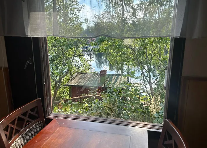 Tatil Evi Kodikas Rantatalo Oravin Kanavan Varrella *