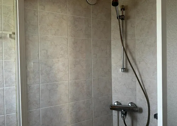 Kodikas Rantatalo Oravin Kanavan Varrella Tatil Evi